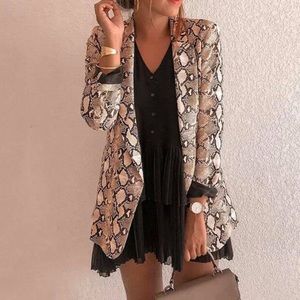 Snakeskin print boyfriend blazer